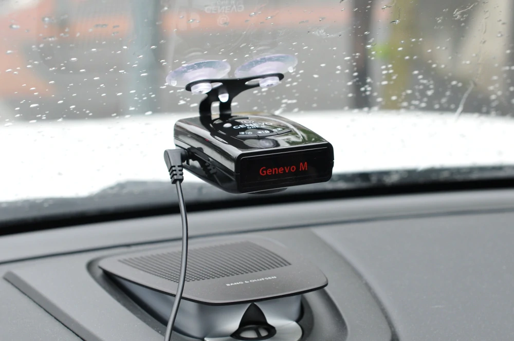 Přenosný antiradar GENEVO ONE M